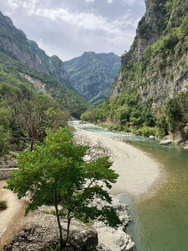 AUSTRIA TO ATHENS RECCE REPORT