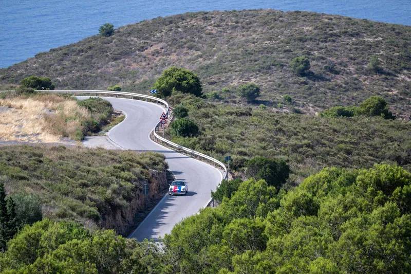 CARRERA ANDALUCIA HOT TO TROT IN SIZZLING SPAIN