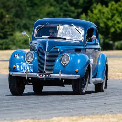 Carrera Riviera
