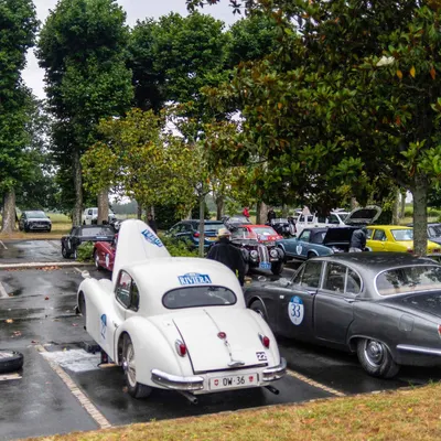 Carrera Riviera