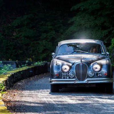 Carrera Riviera