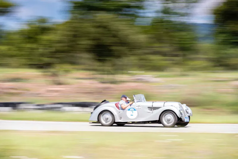 Carrera Riviera