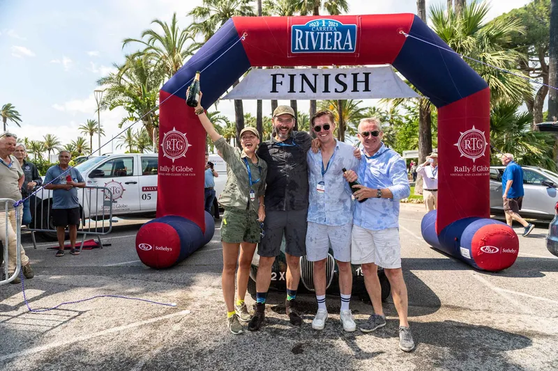 Carrera Riviera