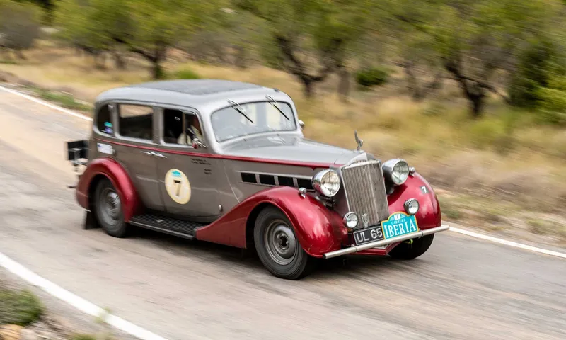 CARRERA IBERIA CURTAIN-RAISER RECEIVES RAVE FIVE STAR REVIEWS