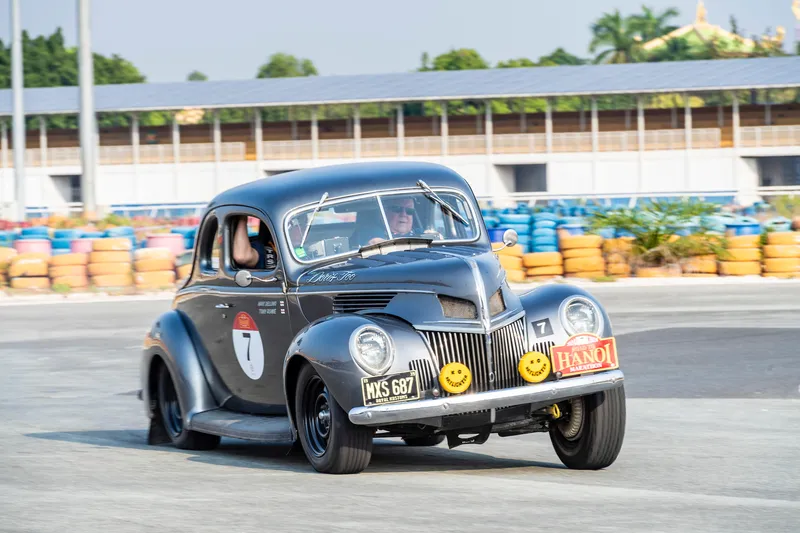 ROVER RULES ON RALLY THE GLOBE’S EPIC ROAD TO HANOI MARATHON